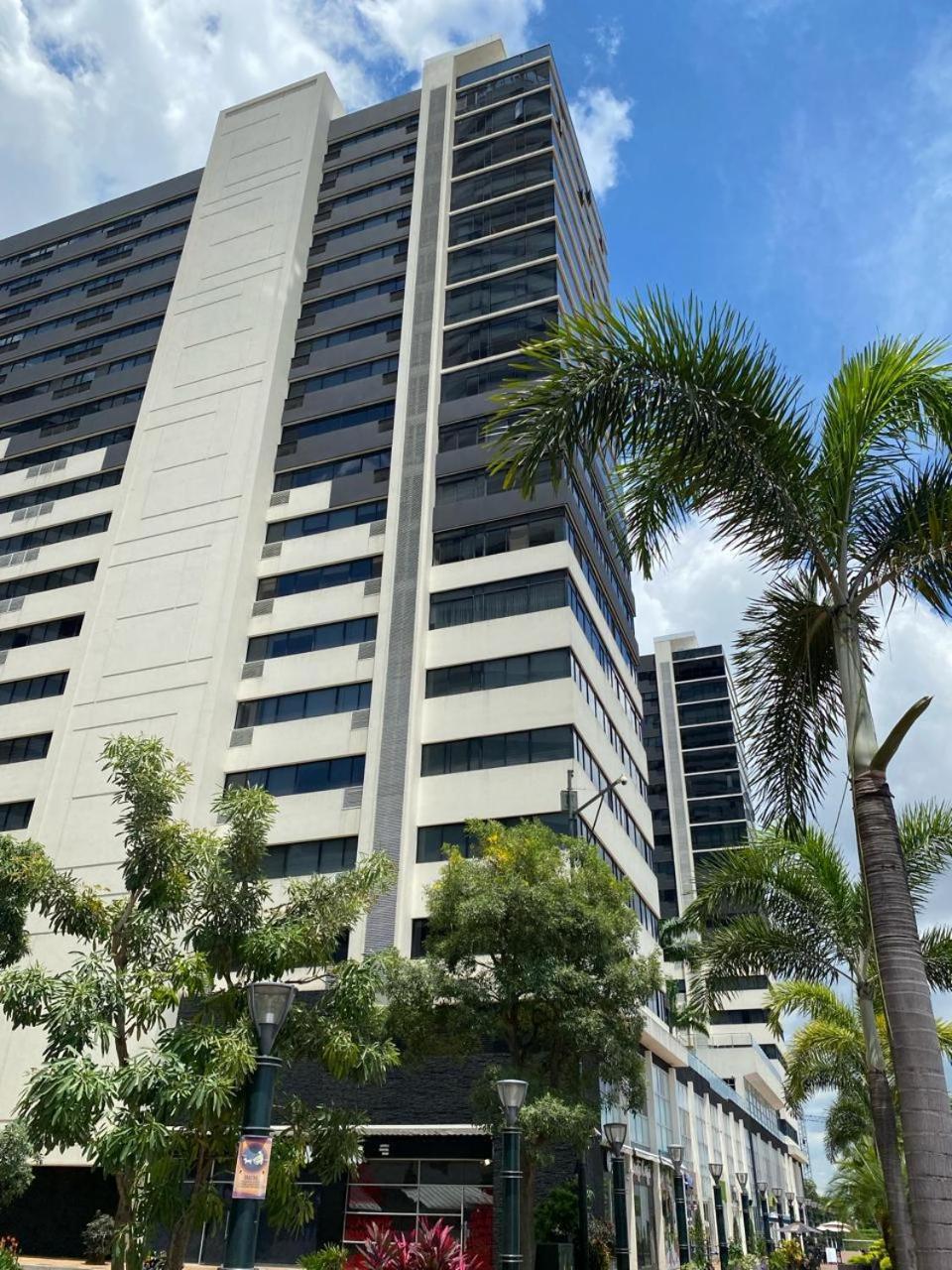 Puerto Santa Ana, Torres Bellini, 2 Dormitorios, Parqueo Guayaquil Exterior foto